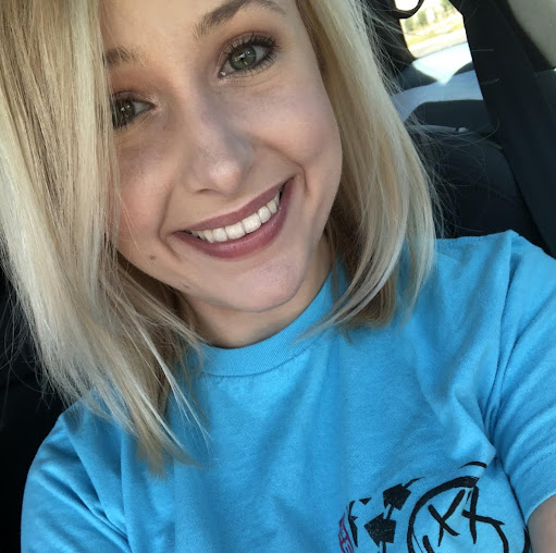 Sabrina Burt Photo 9