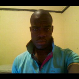 Alfred Moya Photo 5