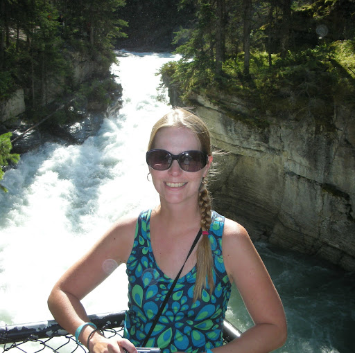 Lisa Kavanagh Photo 24
