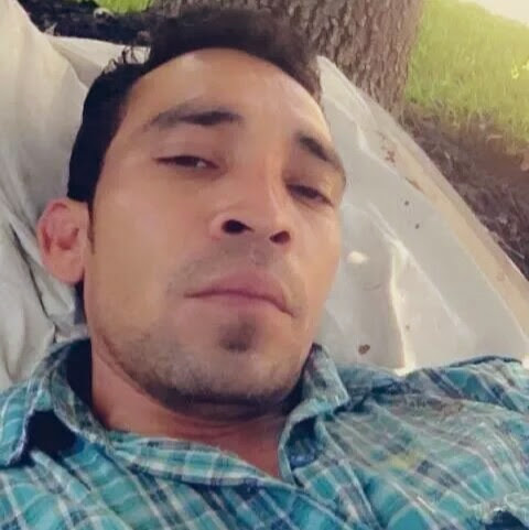 Elmer Robles Photo 8