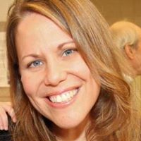 Deborah Torres Photo 19