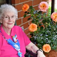 Joan Spence Photo 27