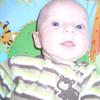 Hunter Hughes Photo 19