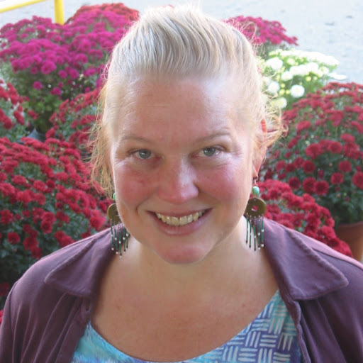 Rebecca Frost Photo 33