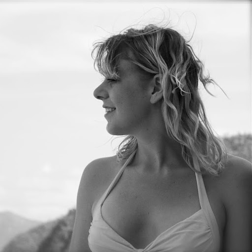 Laurel Carter Photo 32