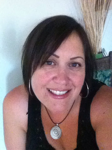 Deborah Montague Photo 7