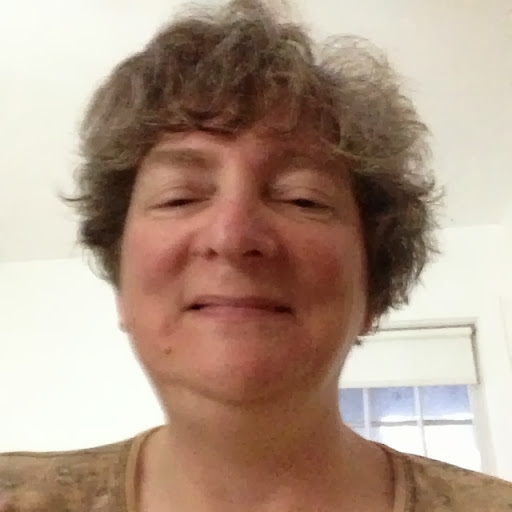 Elizabeth Read Photo 11