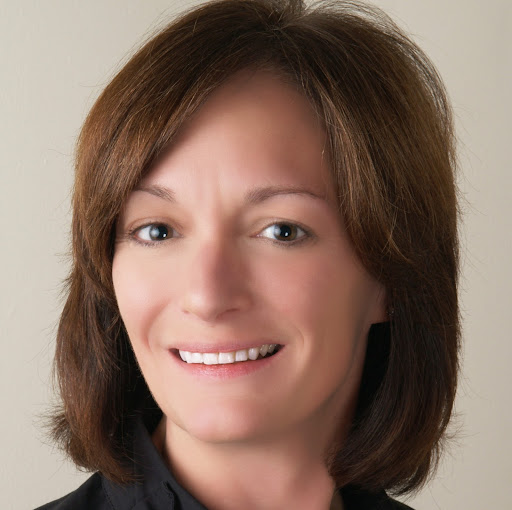 Suzanne Hart Photo 38