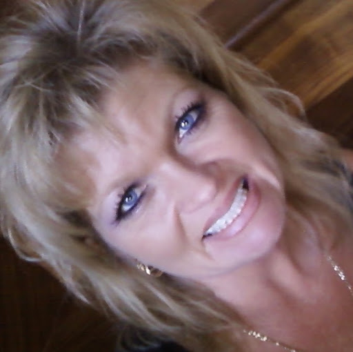 Angela Tucker Photo 14