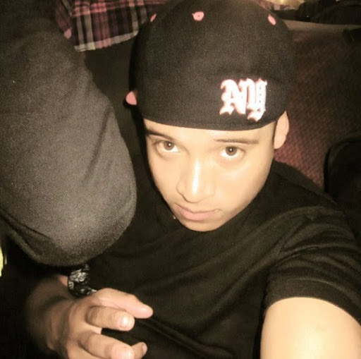 Edward Moreno Photo 10