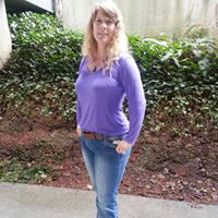 Erika Arnold Photo 36