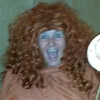 Julie Reilly Photo 42