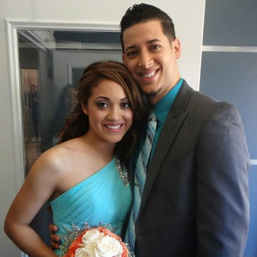 Janie Diaz Photo 29