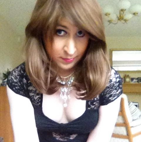 Lucy Fox Photo 27