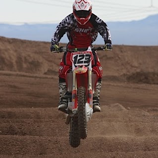 Travis Bryant Photo 22