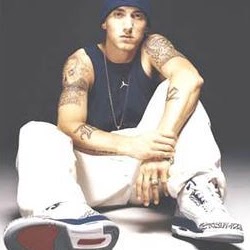 Dylan Reynolds Photo 9