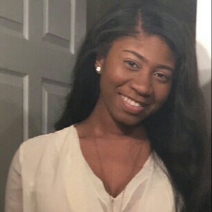 Lauren Robinson Photo 26