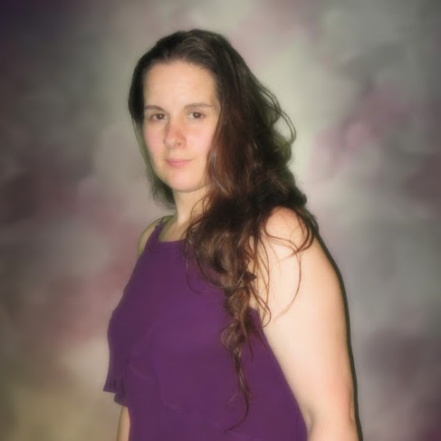 Christina Rhoades Photo 27
