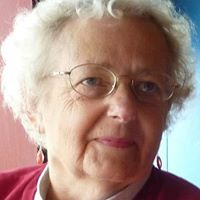 Arlene King Photo 27