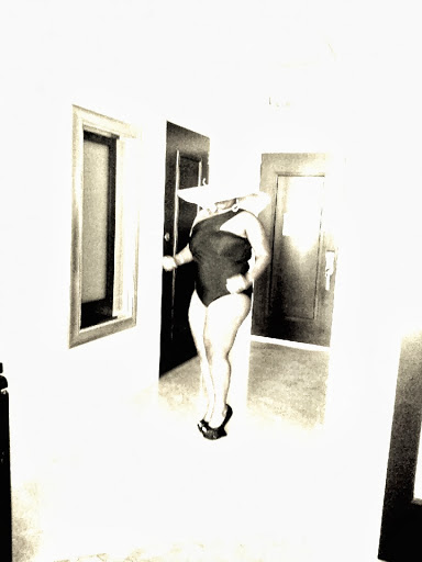Jacqueline Hull Photo 12