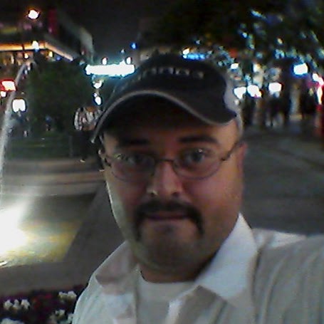 Ernesto Hernandez Photo 37