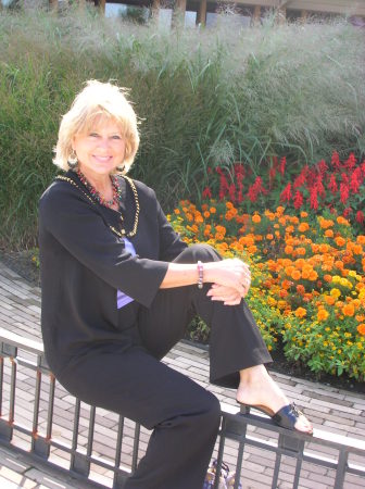 Sandy Davidson Photo 16