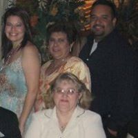 Elizabeth Hallman Photo 4