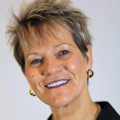 Kathleen Gage Photo 15