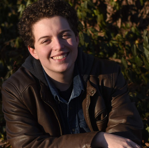 Elijah White Photo 25