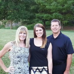 Kelly Glover Photo 9