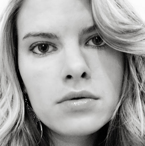 Andrea Hoyt Photo 28