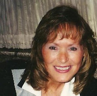 Debra Byrd Photo 16