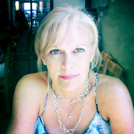 Teresa Grant Photo 37