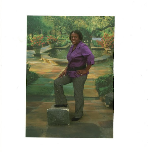 Theresa Long Photo 28