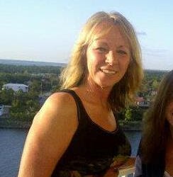 Brenda Hamilton Photo 26