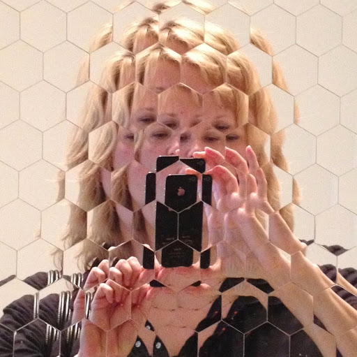 Jennifer Topp Photo 7