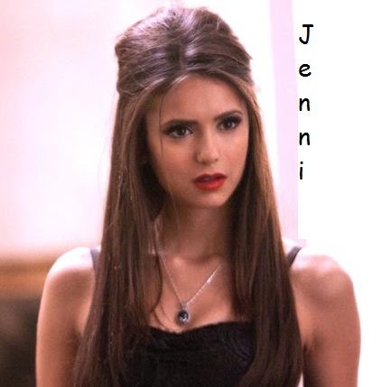 Jennifer Hiller Photo 34