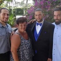 Debra Guzman Photo 28