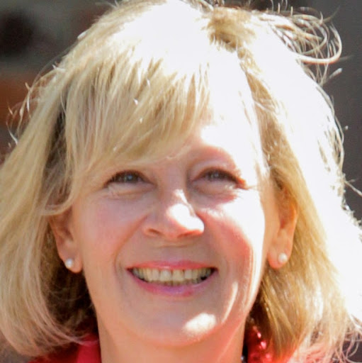 Carolyn Carpenter Photo 39