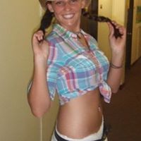 Tonya Hendricks Photo 9