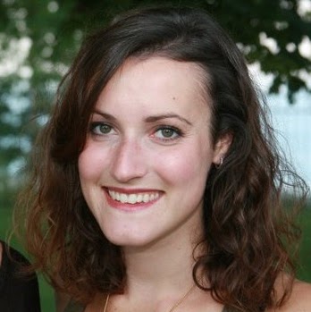 Angela Lovell Photo 24