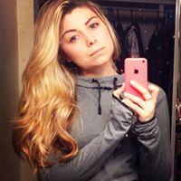Taylor Rodgers Photo 9