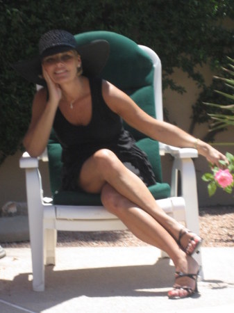 Lori Walker Photo 23