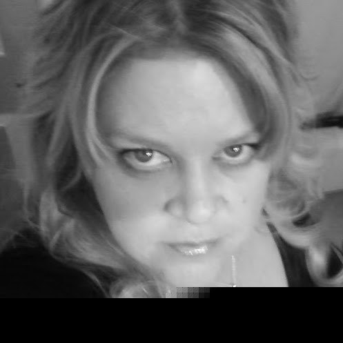 Amy Layman Photo 40