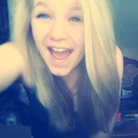 Julia Lockhart Photo 22