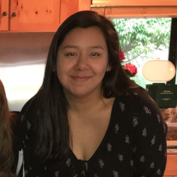 Stephanie Cruz Photo 17