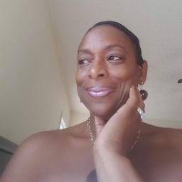 Denise Sanders Photo 30