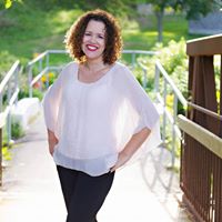 Sara Bingham Photo 11