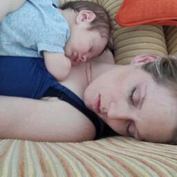 Lisa Reeves Photo 15