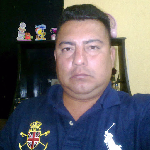 Oswaldo Carbajal Photo 4